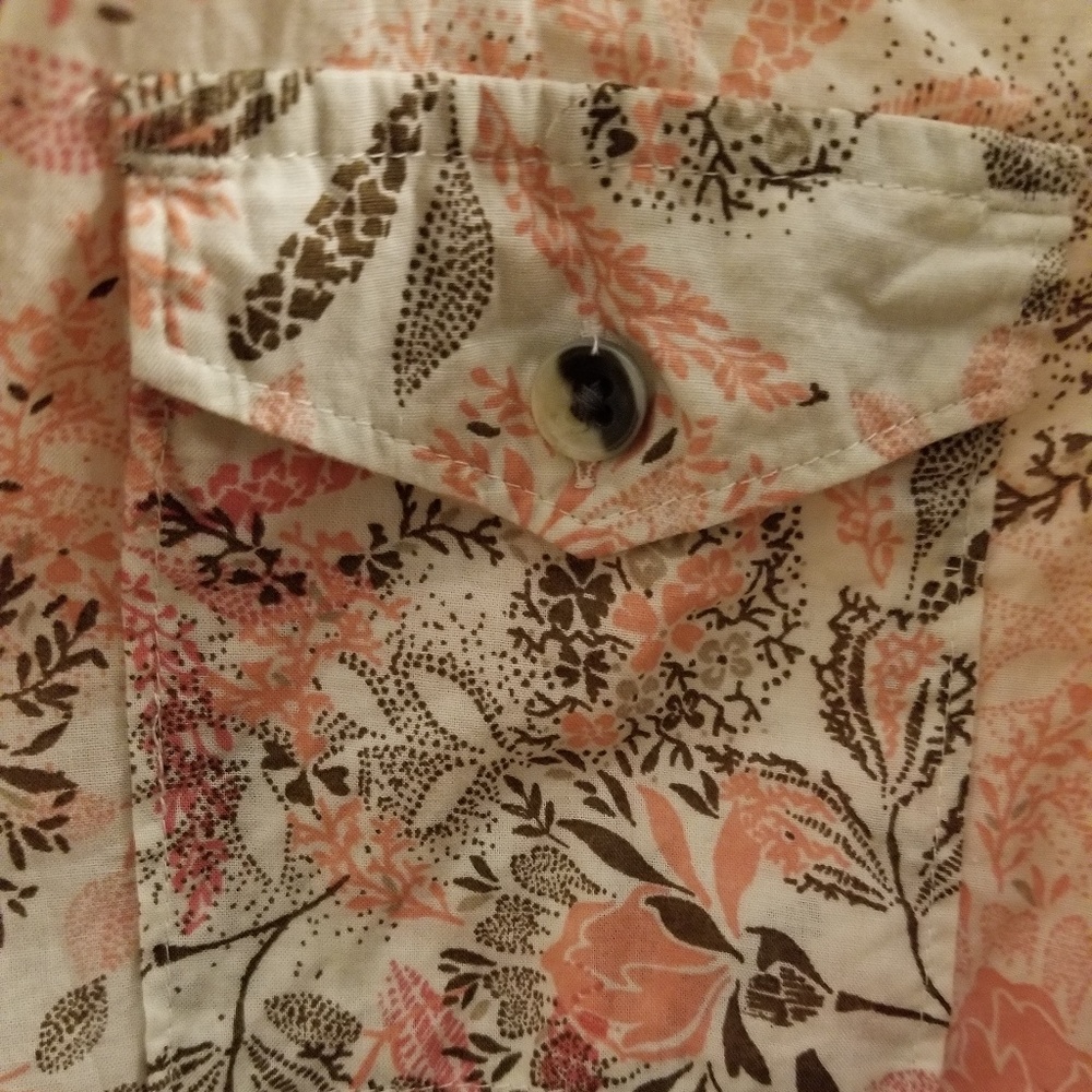Floral button down - Picture 2 of 3